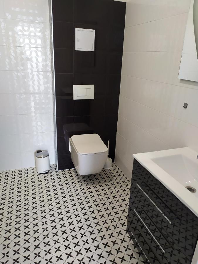 Apartman Till Галанта Экстерьер фото